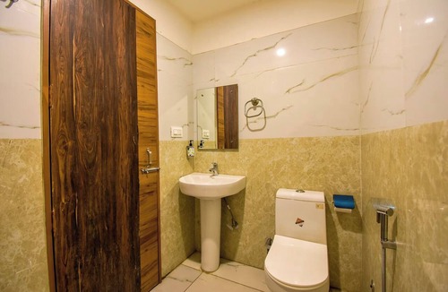 Zirakpur Hotel | Hotel Black Diamond