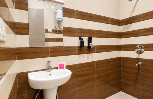 Greater Noida Hotel | Hotel Blue Fern