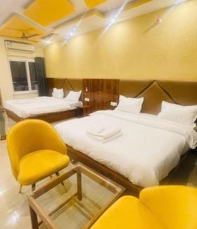 Mayapur Hotel | Hotel Blue Moon