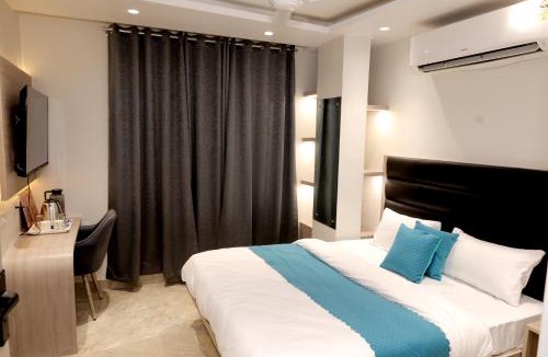 Paharganj Hotel | Hotel Boss Inn Opposite New Delhi Railway Station