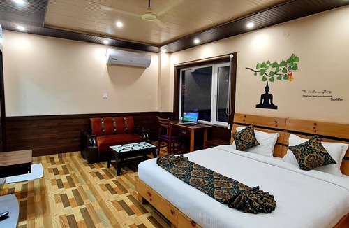Fatehpur Hotel | Hotel Buddha House Himalayan Brothers