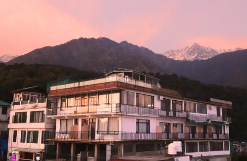 McLeod Ganj Hotel | Hotel Buddha's Abode- Best Hotel in McleodGanj Main Market