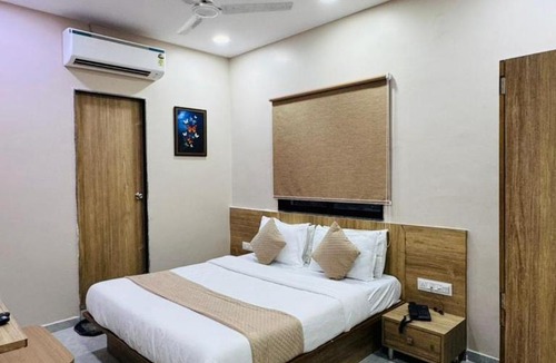 Thaltej House | Hotel Captown Inn