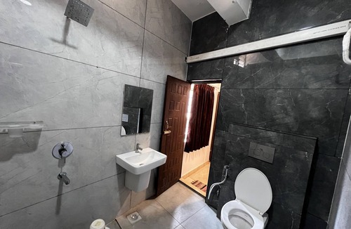 Velankanni Hotel | Hotel Church Way Inn