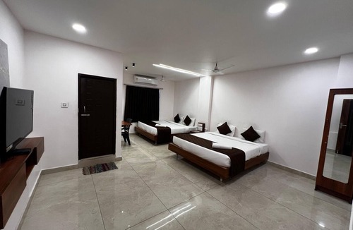Velankanni Hotel | Hotel Church Way Inn