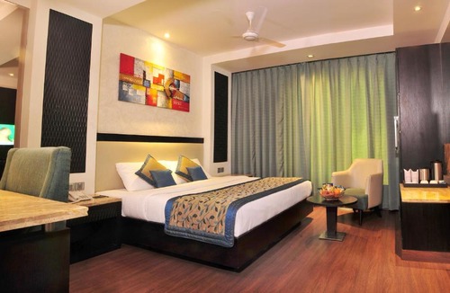 Paharganj Hotel | Hotel City Star, Near Connaught Place & New Delhi Railway Station, with Free Airport Pickup
