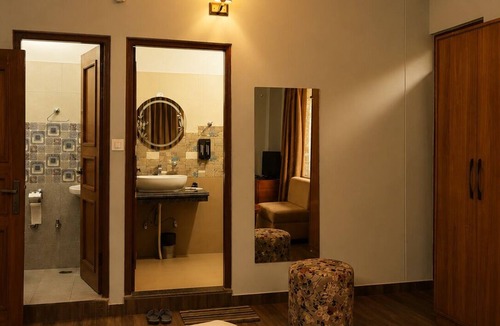 Mandi Hotel | Hotel Classio