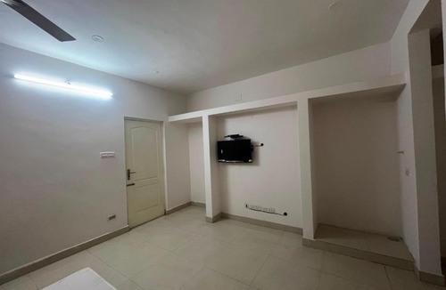 Porur Hotel | Hotel Connect Inn