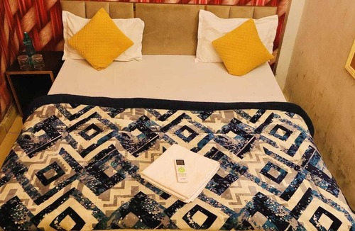 Ludhiana Hotel | HOTEL CORNER HOUSE - A Budget Stay Rooms