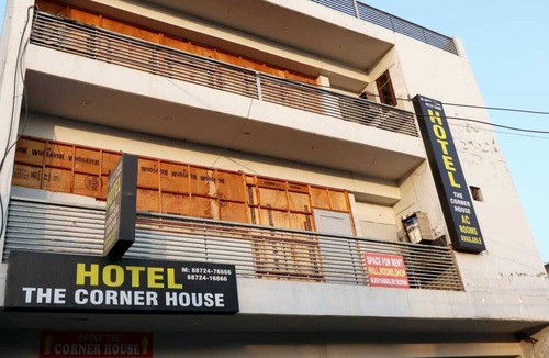 Ludhiana Hotel | HOTEL CORNER HOUSE - A Budget Stay Rooms