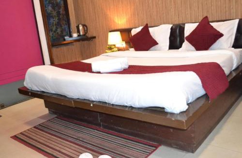 Vasundhara Hotel | Hotel Crown Palace - Hotel in Vasundhara Sector 5