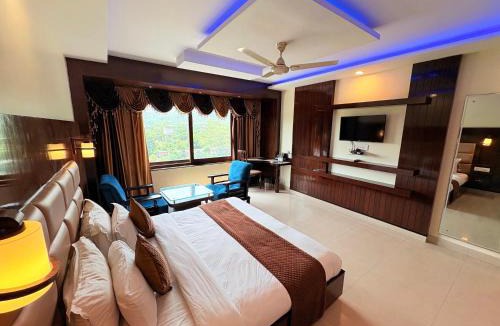 Mayapur Hotel | Hotel Crystal Ganga Heights 5 Min from Har Ki Pauri