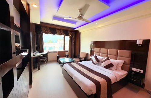 Mayapur Hotel | Hotel Crystal Ganga Heights 5 Min from Har Ki Pauri