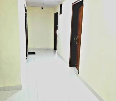 Delhi Hotel | Hotel Crystal Haven