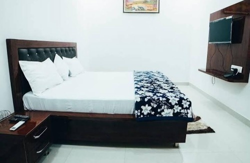 Bhiwani Hotel | Hotel DM Heavens