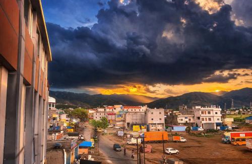 Baddi House | Hotel Doon Metro