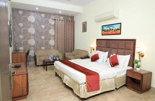 Karnal Hotel | HOTEL DREAMZ RESIDENCY
