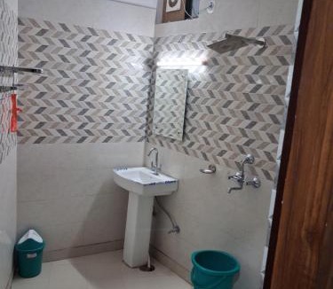 Katra House | Hotel Dubeyinn