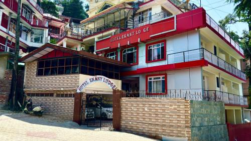 McLeod Ganj Cabin | Hotel Ekant Lodge - Budget Hotel In Mcleodganj