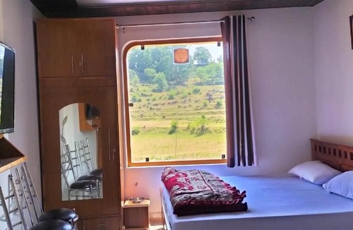 Majkhali Hotel | Hotel Eleven Guest House & Restaurant