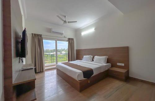 Bengaluru Apartment | Hotel Elite by Agira- Spacious Apartments with Balcony