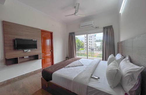 Bengaluru Apartment | Hotel Elite by Agira- Spacious Apartments with Balcony