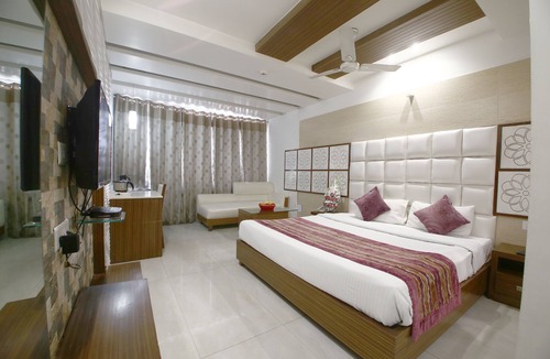 Kishangarh Hotel | Hotel Emerald