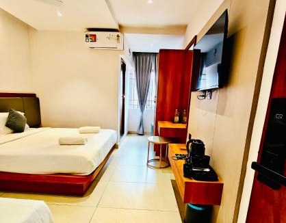 Mahadevpet Hotel | Hotel Emora Keys, 500 Mtrs From Madikeri Fort
