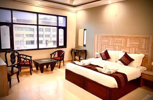 Zirakpur Hotel | Hotel EVA