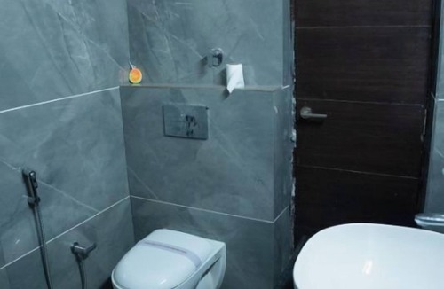 Kandaghat Hotel | Hotel Falcon Crest