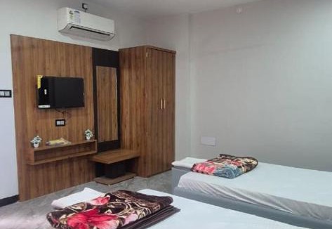 Dhamnod Hotel | Hotel Galaxy & Restaurant