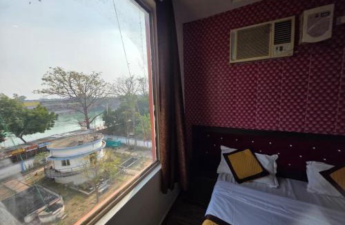 Mayapur Hotel | Hotel Ganges Park