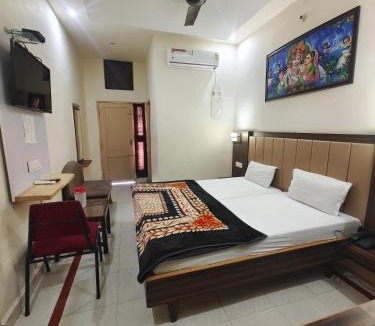 Rishikesh Hotel | Hotel Gangour