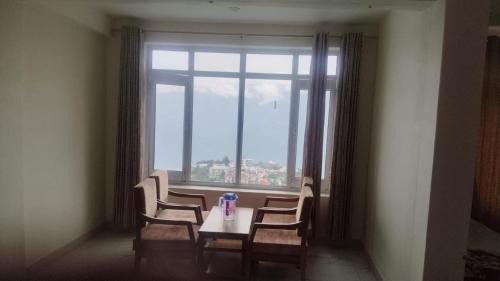 Tehri Hotel | Hotel Gaurav Palace