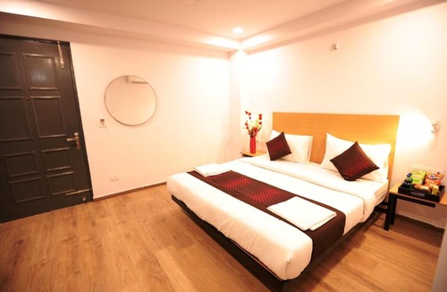 Mahipalpur Hotel | Hotel Glinzer Palace IGI Delhi