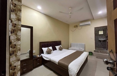 Hoshangabad Hotel | Hotel GMP