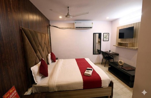 Vasundhara Hotel | Hotel Golden Inn At Vasundhara