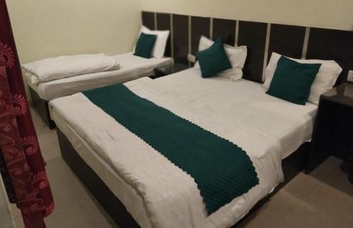 Mayapur Hotel | Hotel Grand Inn