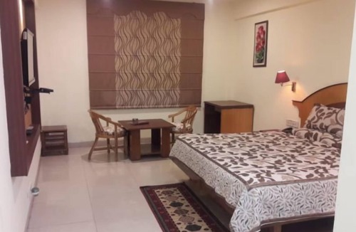 Paonta Sahib Hotel | Hotel Grand Riviera