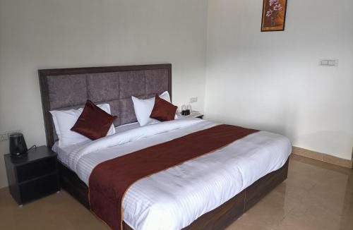 Narainkoti Hotel | Hotel Grand Shiva