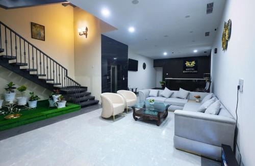 Zirakpur Hotel | Hotel Granvia