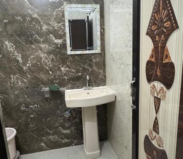 Jalandhar Hotel | Hotel Green Leaf