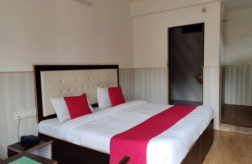 Fatehpur Hotel | Hotel Green Woods