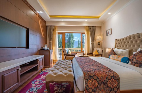 Leh Hotel | Hotel Gyalpo Residency - A Mountain View Luxury Hotel in Leh