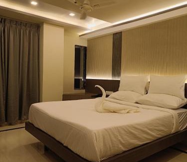 Ballygunge Hotel | Hotel High Rise