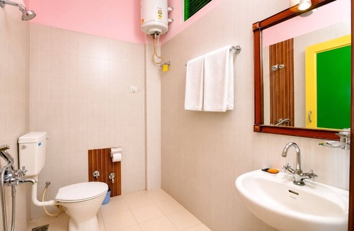 Jaiharikhal Hotel | Hotel Hill Top Forest Palace