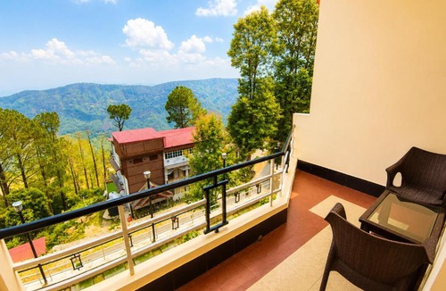 Jaiharikhal Hotel | Hotel Hill Top Palace