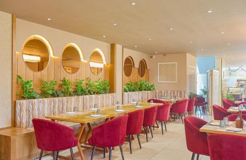 Clement Town Hotel | HOTEL HIVE