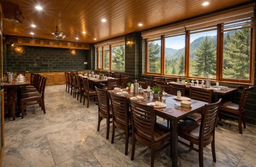 Vashist Hotel | Hotel Hollywood Vibes #riverview #premium rooms #prime location #most awarded #parking #top rated #open terrace #lawn #best selling hotel in manali