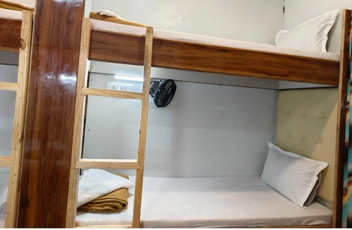 Kalina Hostel | Hotel Ifza Residency Near BKC